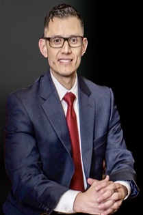 Loan Officer Edmundo Ortiz